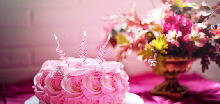 Wonderful Flowers to Wish Your Girlfriend a "Upbeat Birthday"